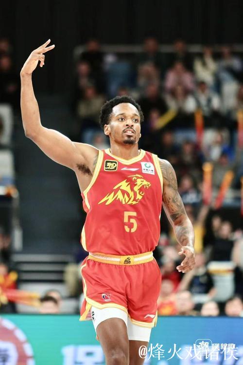 广厦险胜浙江！布朗40分+三分绝杀 江苏负天津